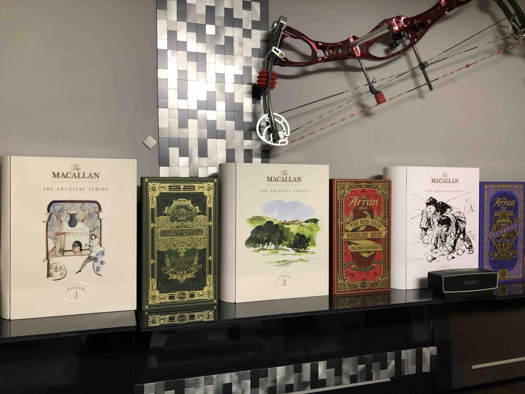 书，有好几本…