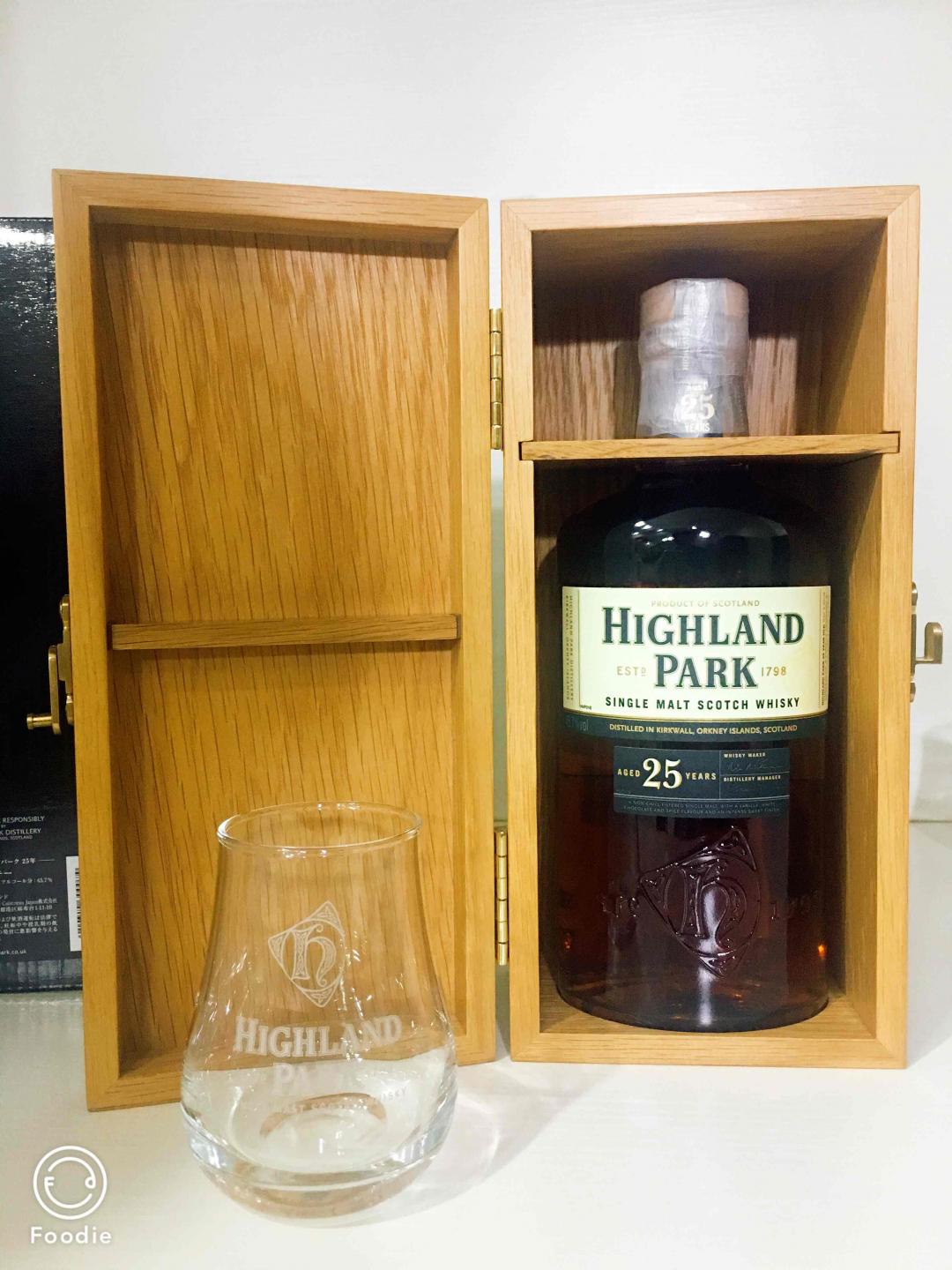 单独配了个小杯子<img src='https://sdata.whiskyworm.com/xcxpics/emoji_29.png' class='emoji' />