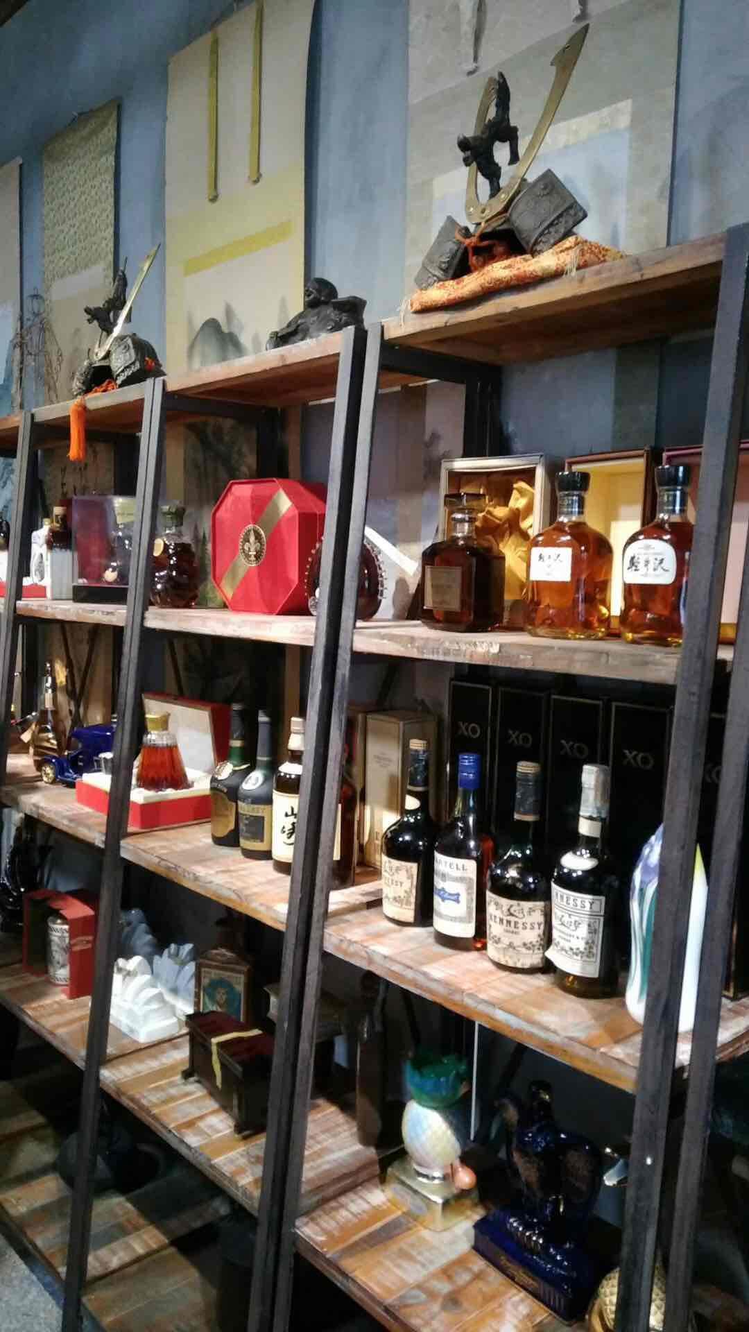 人生不过诗酒茶🥃🥃🥃