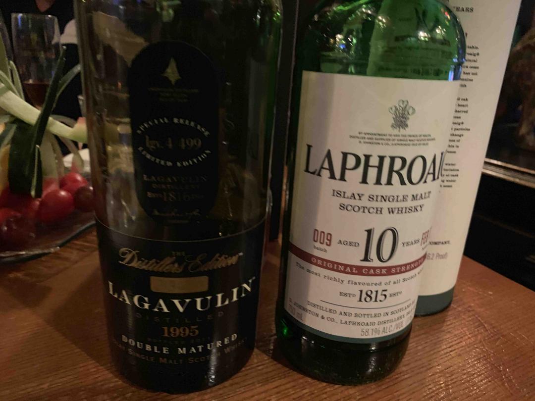 週末，黑白配<img src='https://sdata.whiskyworm.com/xcxpics/emoji_1.png' class='emoji' /><img src='https://sdata.whiskyworm.com/xcxpics/emoji_1.png' class='emoji' /><img src='https://sdata.whiskyworm.com/xcxpics/emoji_1.png' class='emoji' />