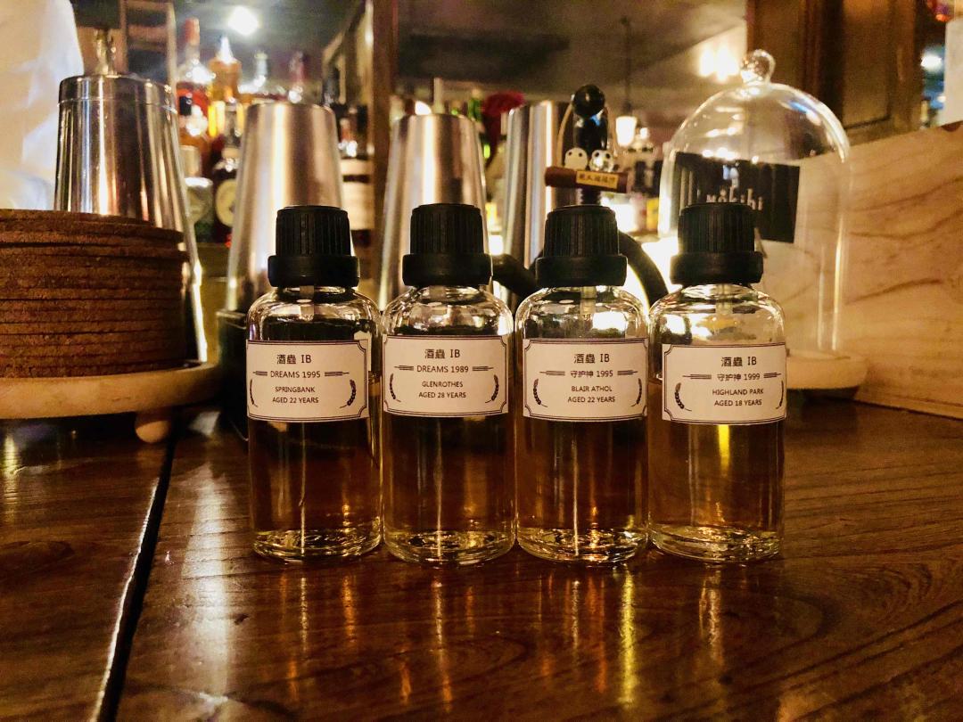 带着11罗汉来探店～坐标北京1%er<img src='https://sdata.whiskyworm.com/xcxpics/emoji_45.png' class='emoji' />