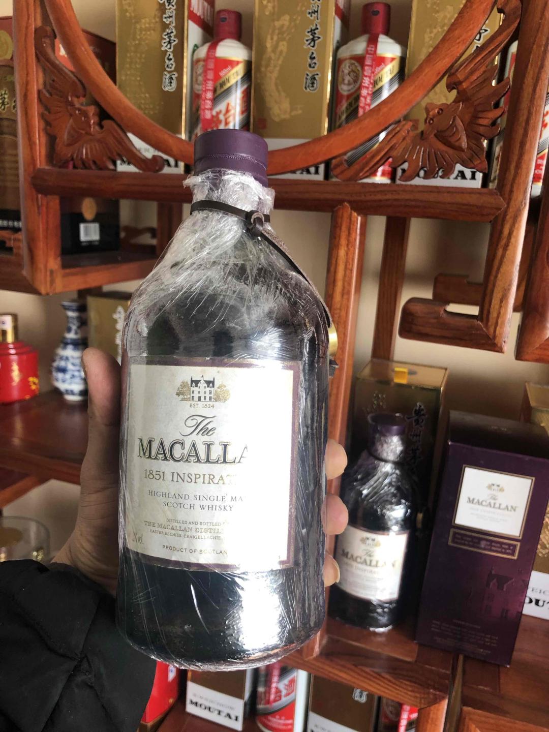 听说不好喝。一身的气泡瓶； 但装逼呀！<img src='https://sdata.whiskyworm.com/xcxpics/emoji_14.png' class='emoji' /><img src='https://sdata.whiskyworm.com/xcxpics/emoji_14.png' class='emoji' />