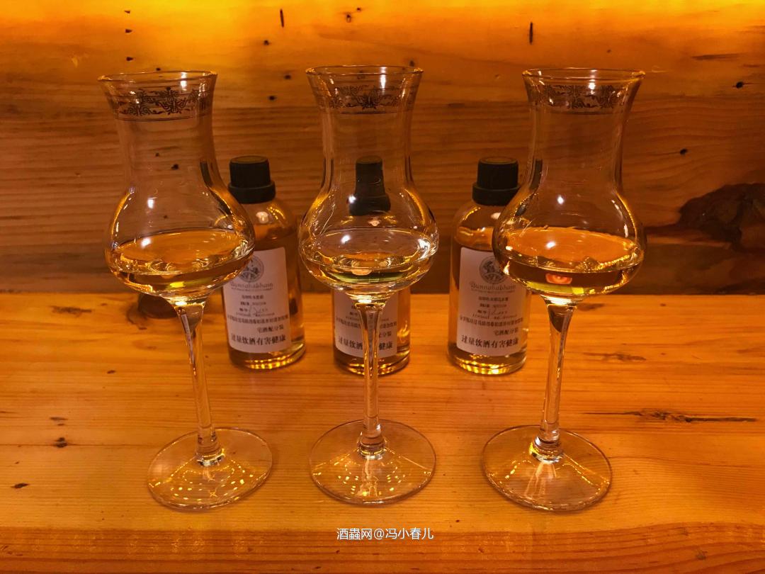 布纳哈本“黑烟”“舵手”“烟花水雾”