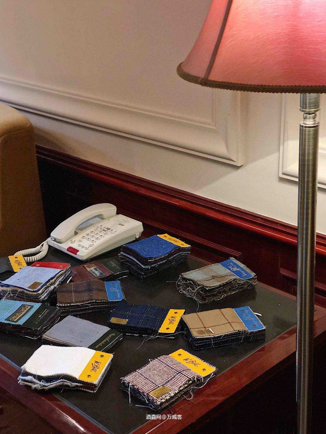 感受下来自萨维尔街的定制西服～