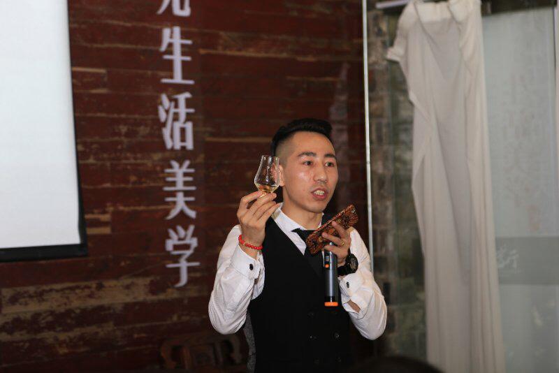 2018，我打开的威士忌我来讲明白