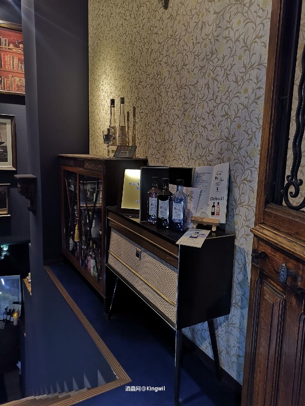 落地第一喝，坐标Hiroshima广岛 当地最有名的TopNote本馆