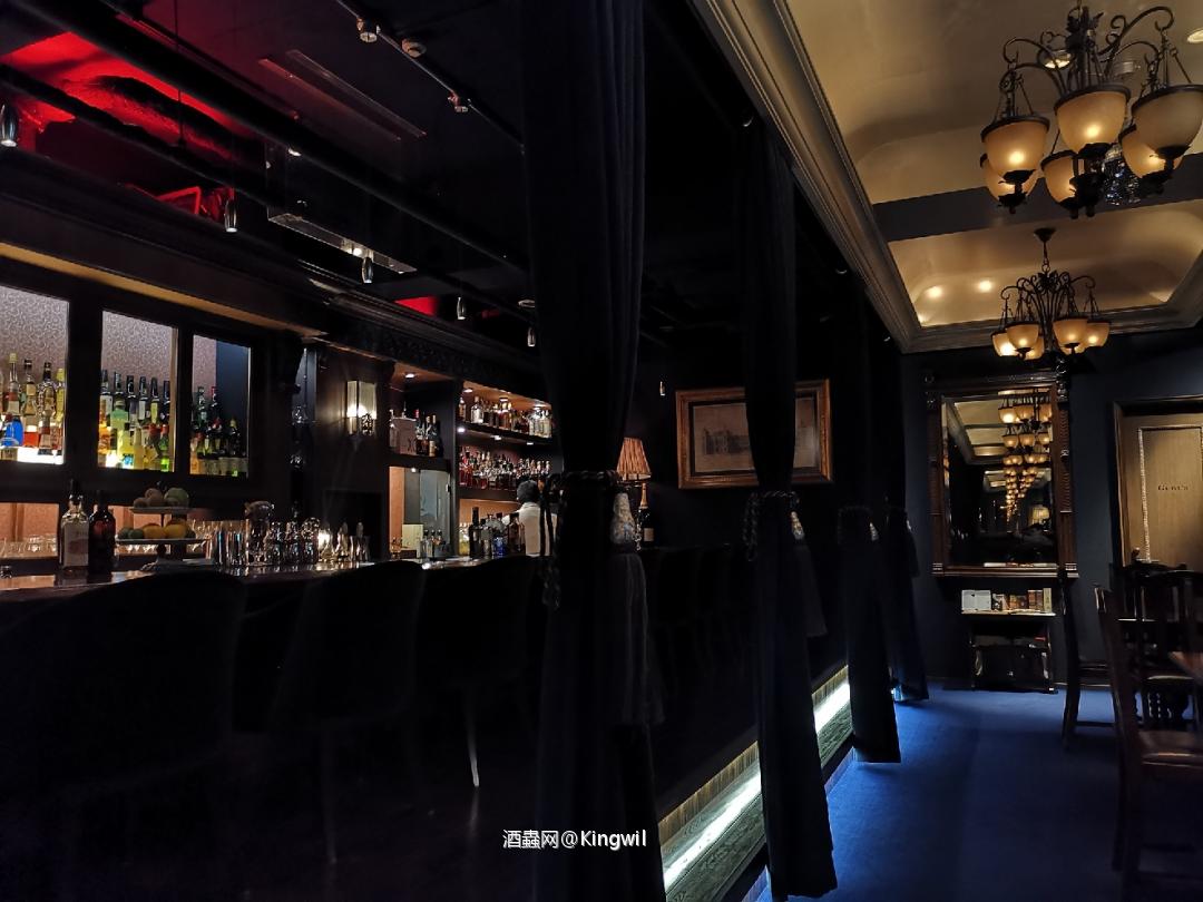 落地第一喝，坐标Hiroshima广岛 当地最有名的TopNote本馆