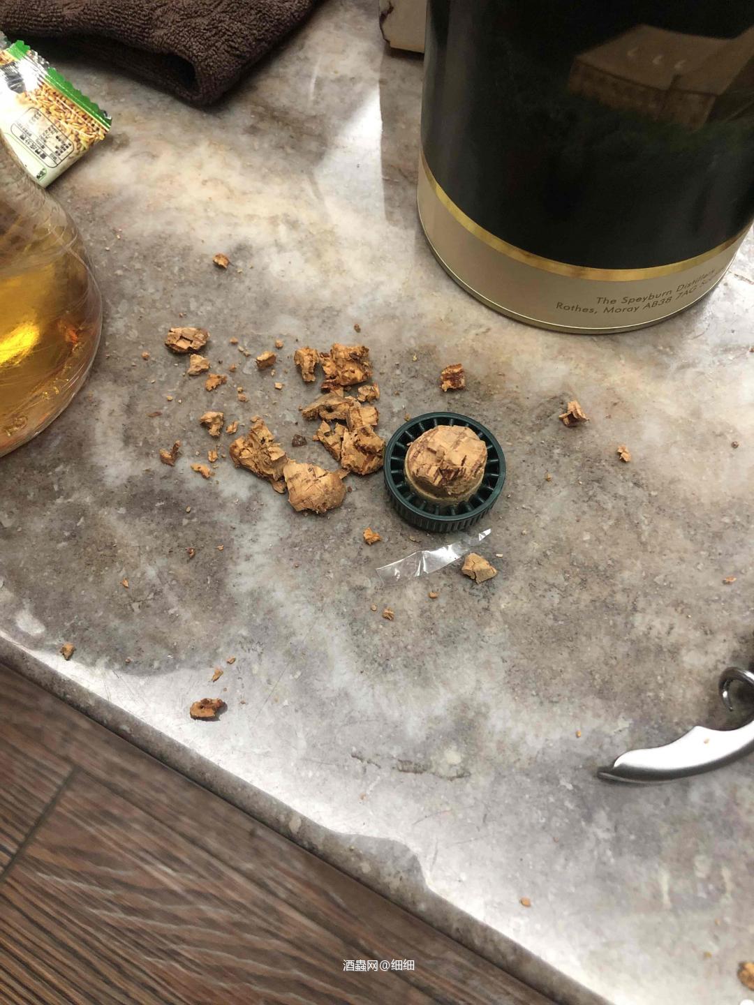 晚上刚开 木塞就断在里面