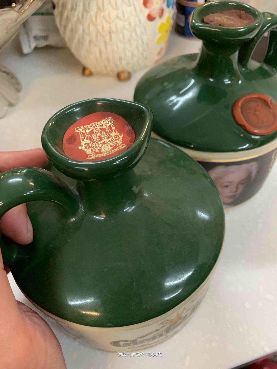 难得一见的到瓷瓶威士忌！