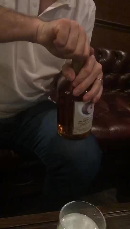 当你们开Ardbeg 1967 Sv而我不在现场，还要发过來提醒我时，真的很残酷啊[流泪][可怜][抓狂]