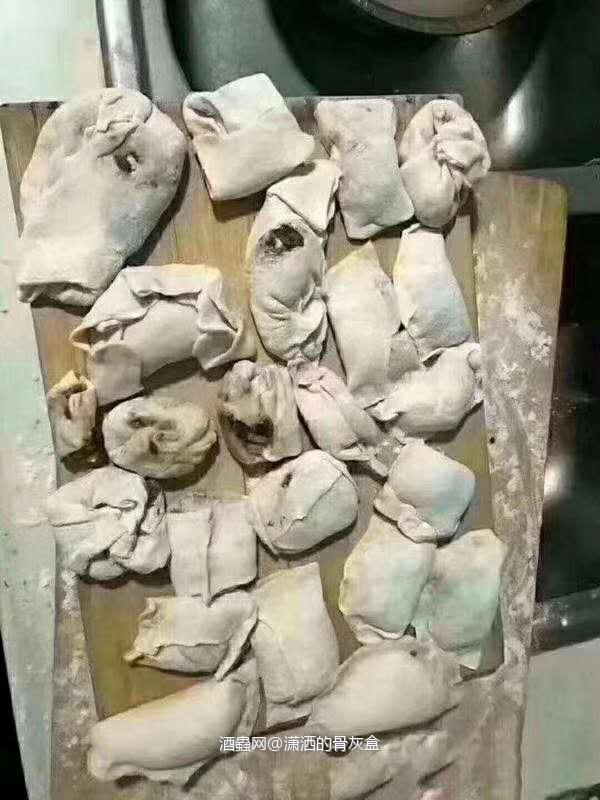 今天是冬至包饺子吃 饺子配什么威士忌好呢 大家有什么建议