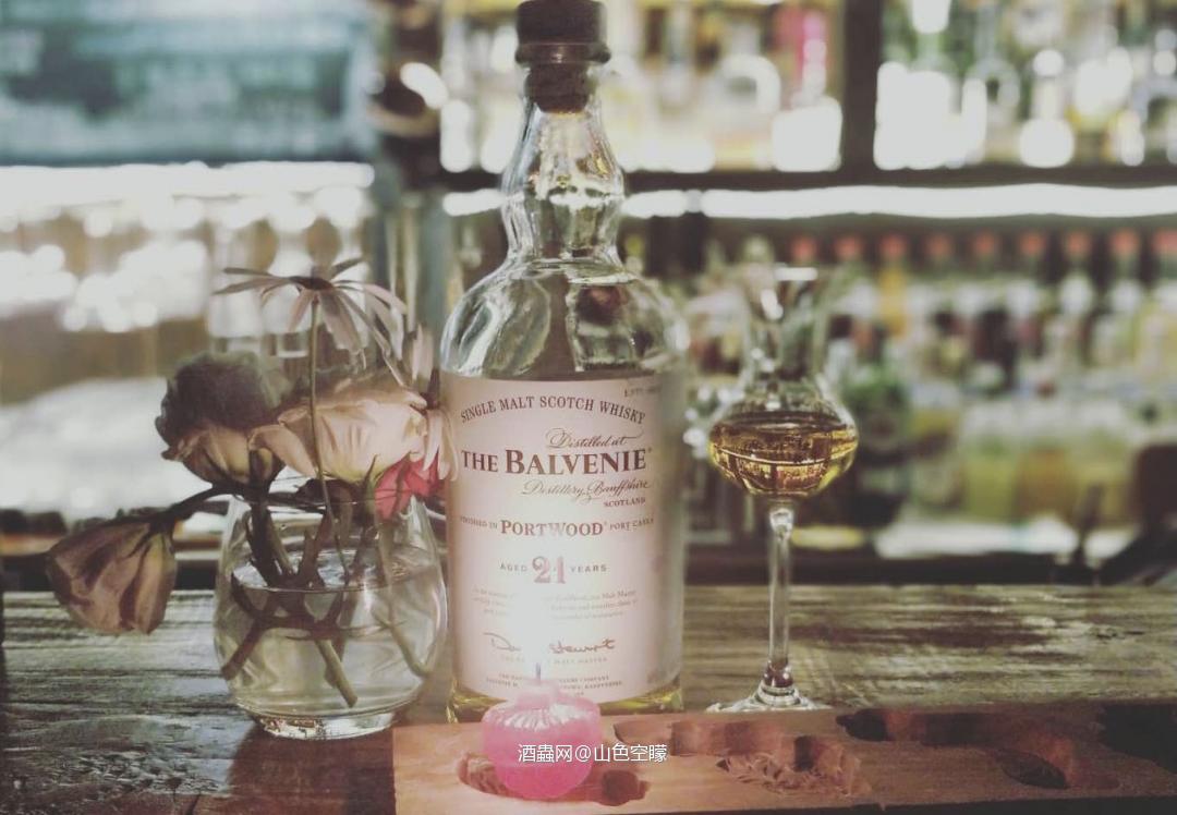 hi,你留在丽江的酒,我喝了 …