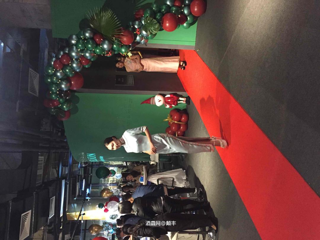 古典与现代的结合，奢华与休闲的碰撞，其实都是一种态度