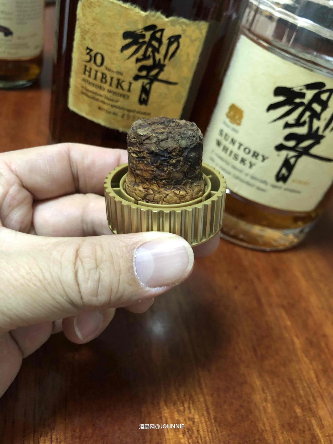 找个干掉你的理由<img src='https://sdata.whiskyworm.com/xcxpics/emoji_22.png' class='emoji' />果然瓶塞老化严重～
