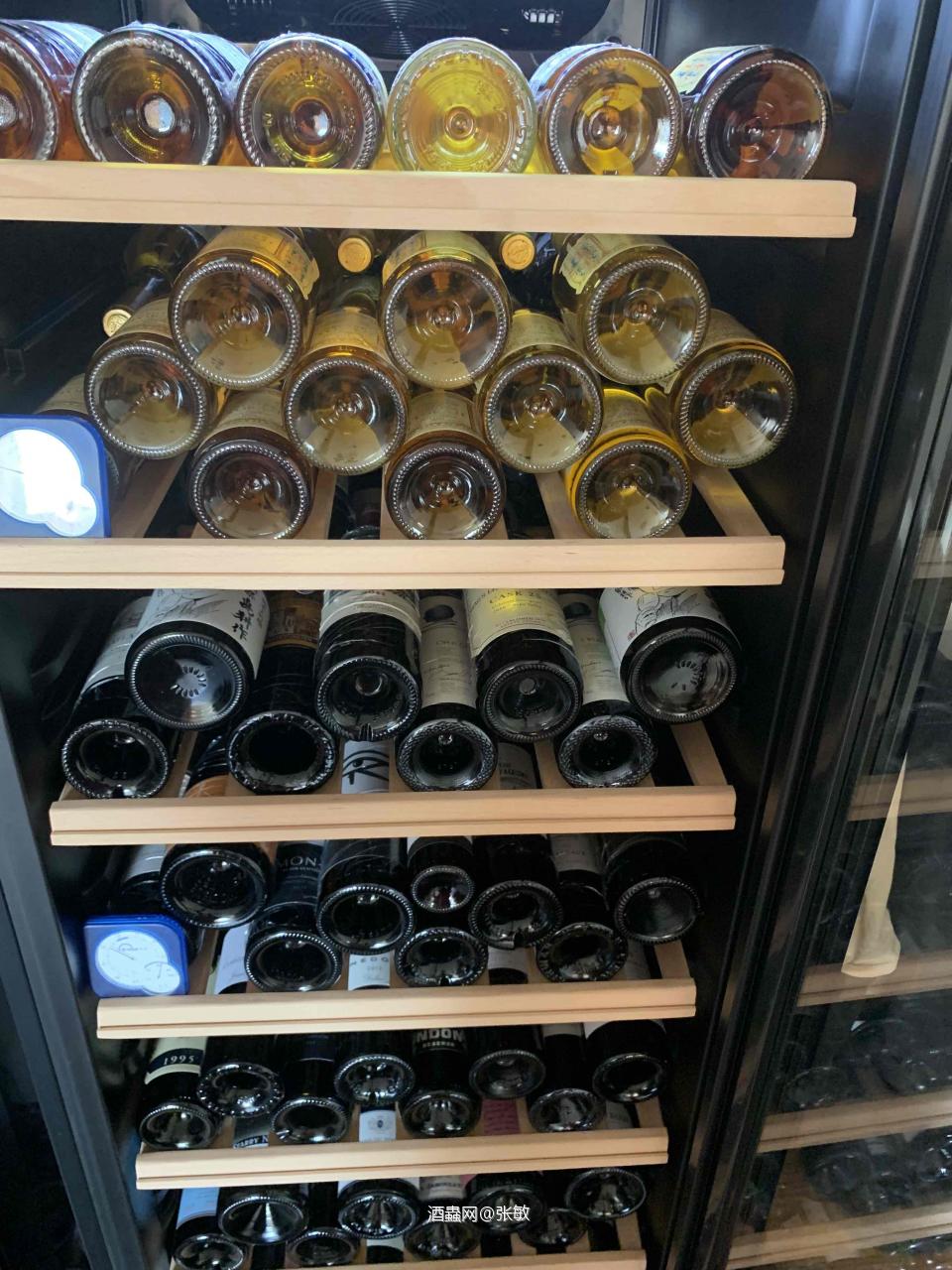 喝喝威士忌，再喝喝红酒，哈哈哈