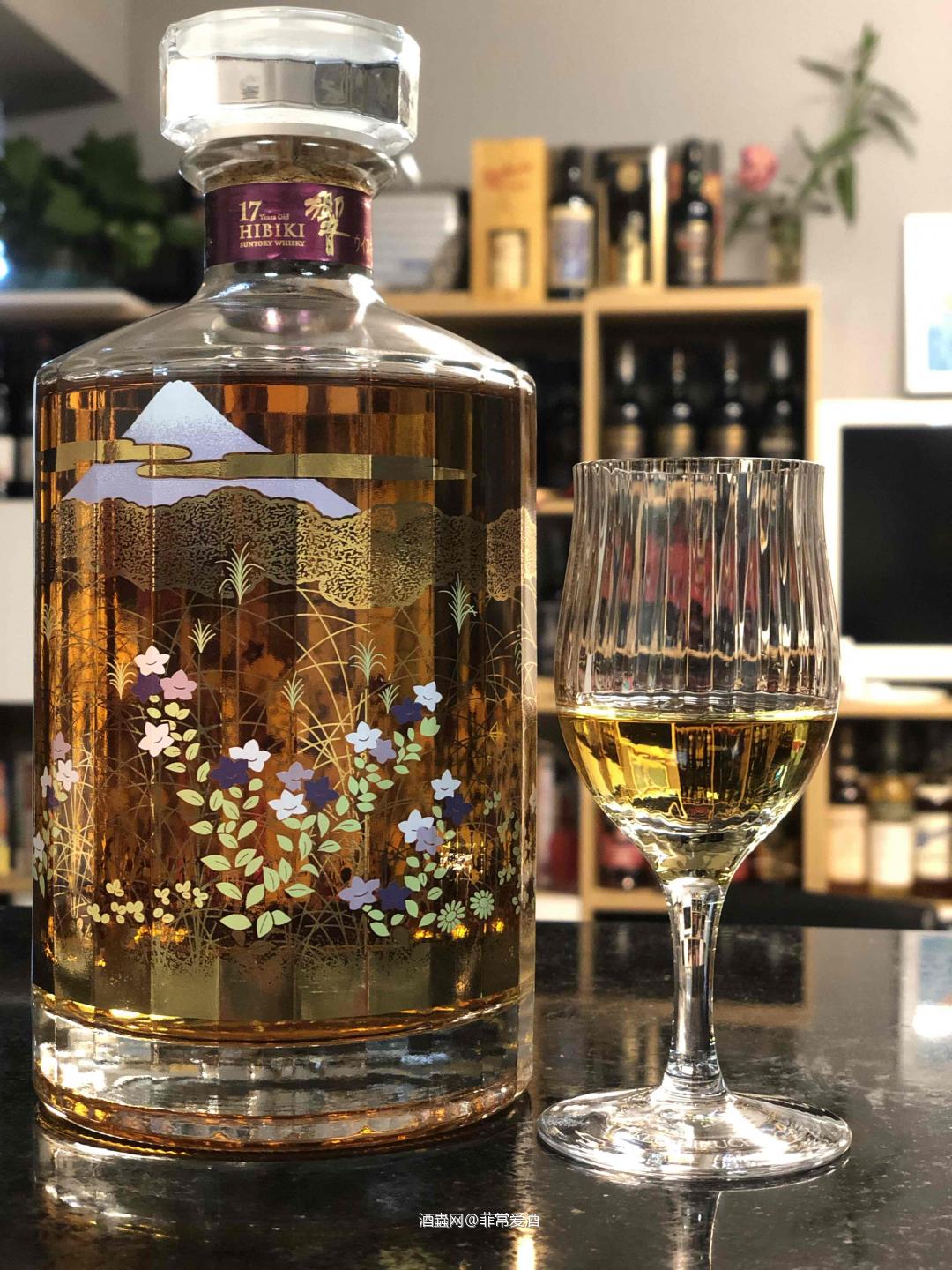 瓶子是蛮好看，但也只能看，瓶子又不能喝咯…