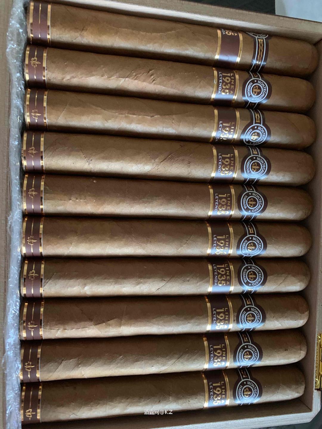 求助大神配哪款酒合适？