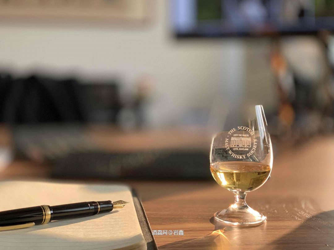 一米阳光与一杯威士忌