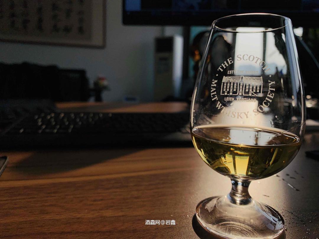 一米阳光与一杯威士忌