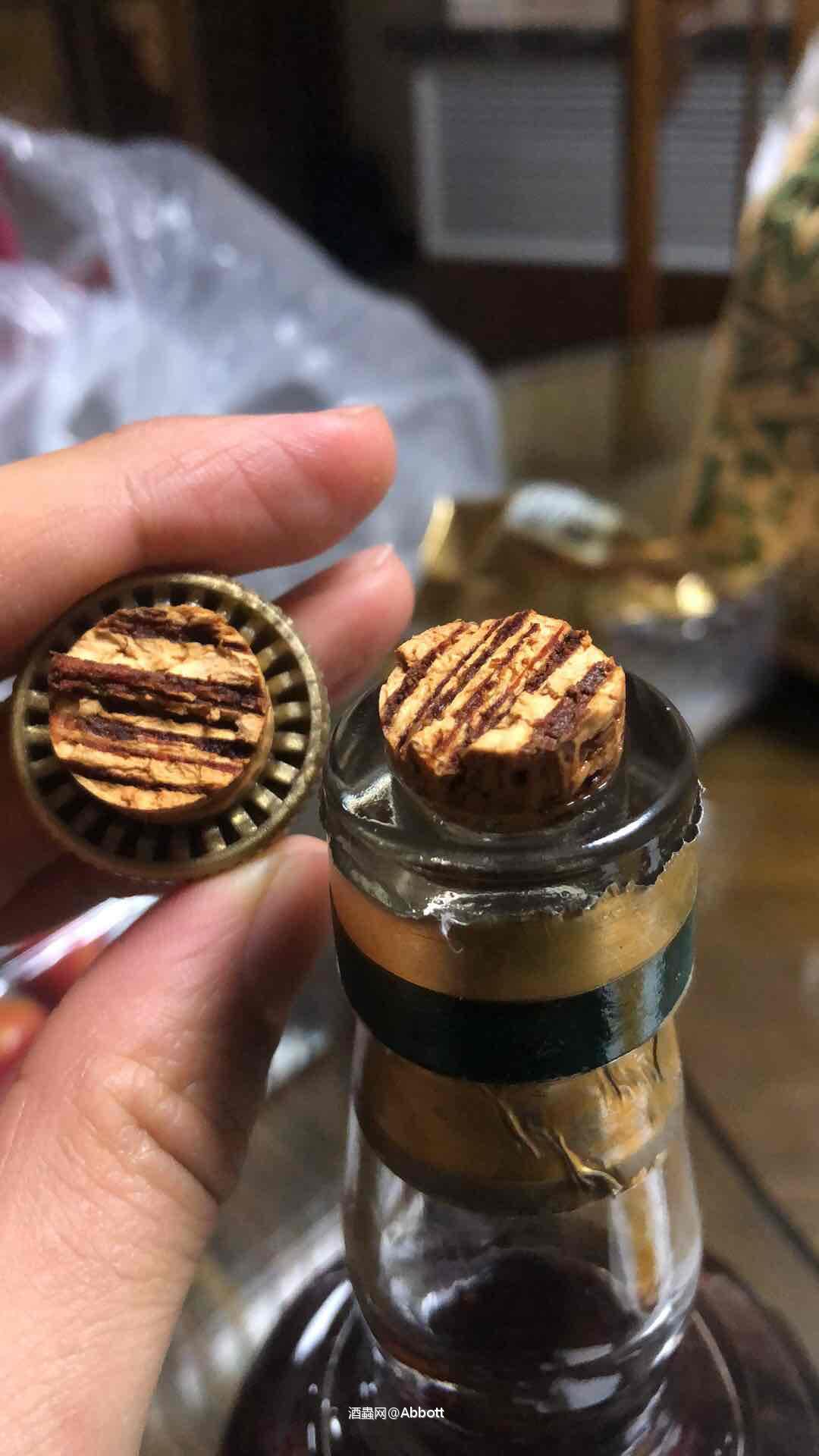 再遇断塞！！开心的喝了一阵子突然想到空瓶子都丢了....shit<img src='https://sdata.whiskyworm.com/xcxpics/emoji_6.png' class='emoji' /><img src='https://sdata.whiskyworm.com/xcxpics/emoji_6.png' class='emoji' /><img src='https://sdata.whiskyworm.com/xcxpics/emoji_6.png' class='emoji' />特么怎么办