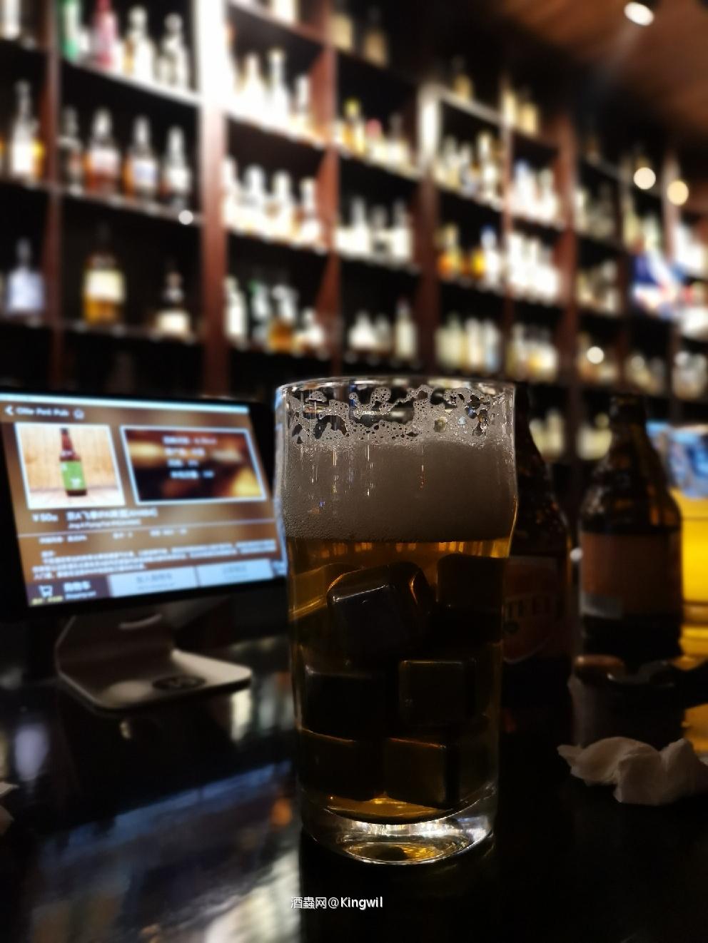 啤酒和威士忌的碰撞