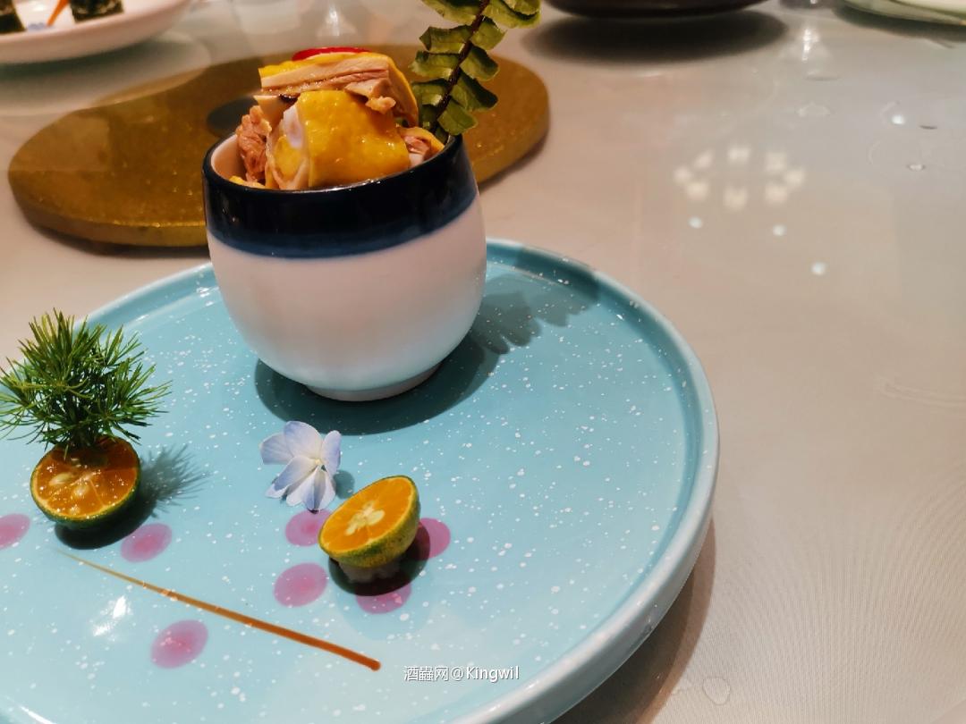 啤酒和威士忌的碰撞