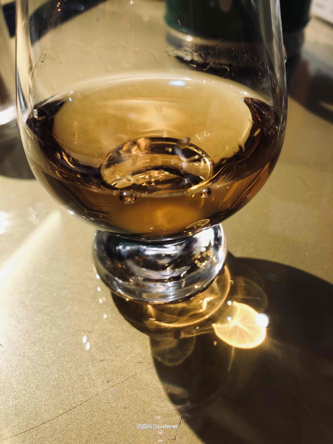 城市的日与夜，酒杯莫停