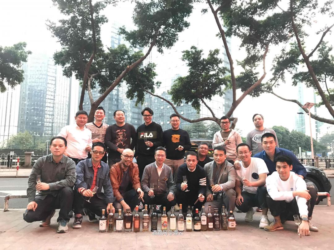 屌丝兄弟们年底小聚