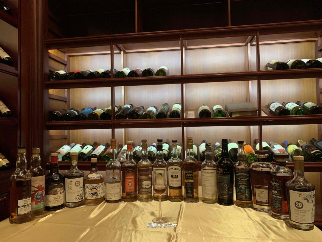 屌丝兄弟们年底小聚