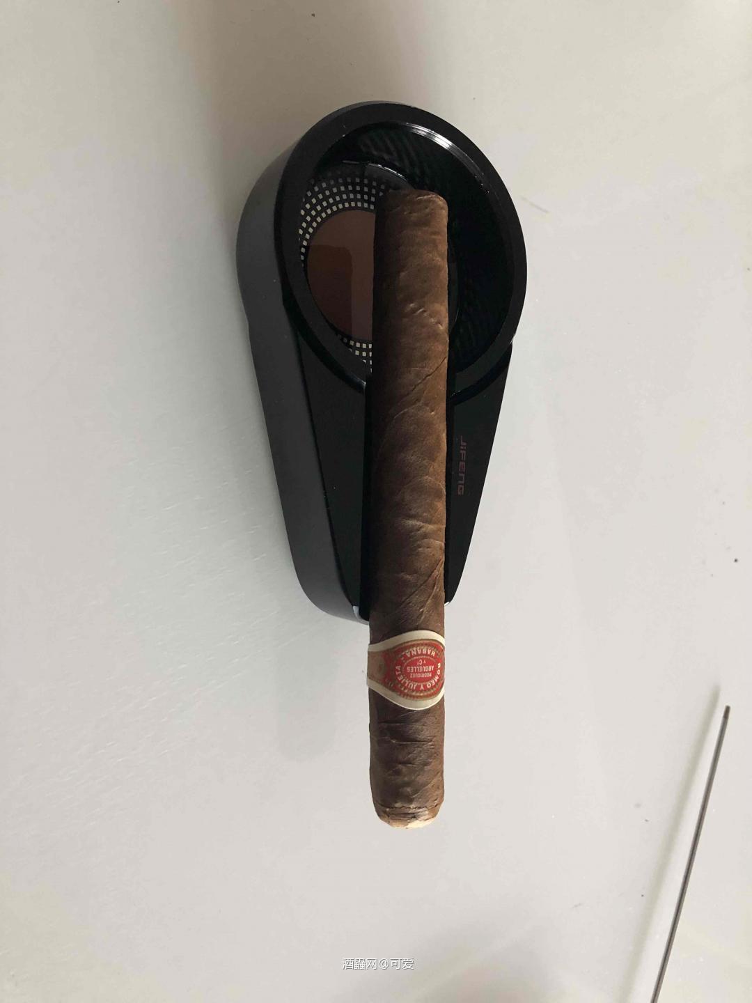 下午茶时间来一支相当老的茄