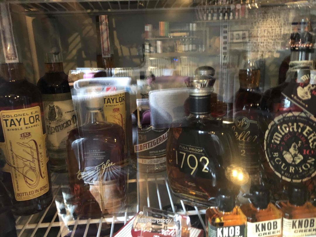 Only Kentucky bourbon whiskey now in Beijing <img src='https://sdata.whiskyworm.com/xcxpics/emoji_3.png' class='emoji' />