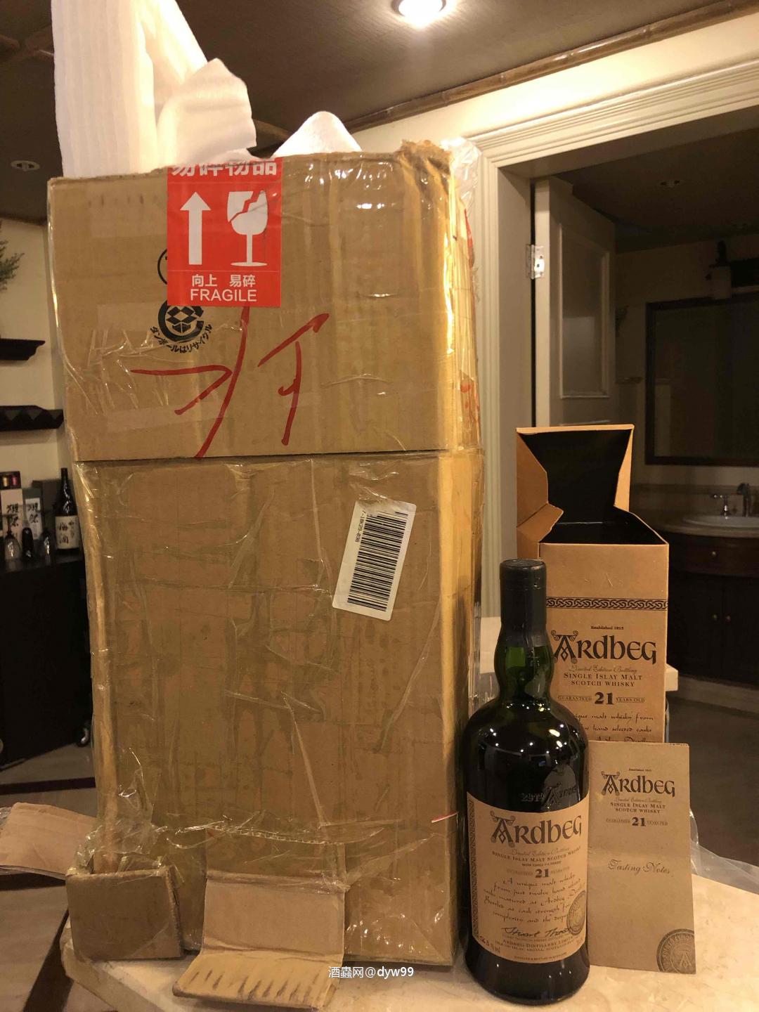 快过年了，箱子越来越大<img src='https://sdata.whiskyworm.com/xcxpics/emoji_41.png' class='emoji' />