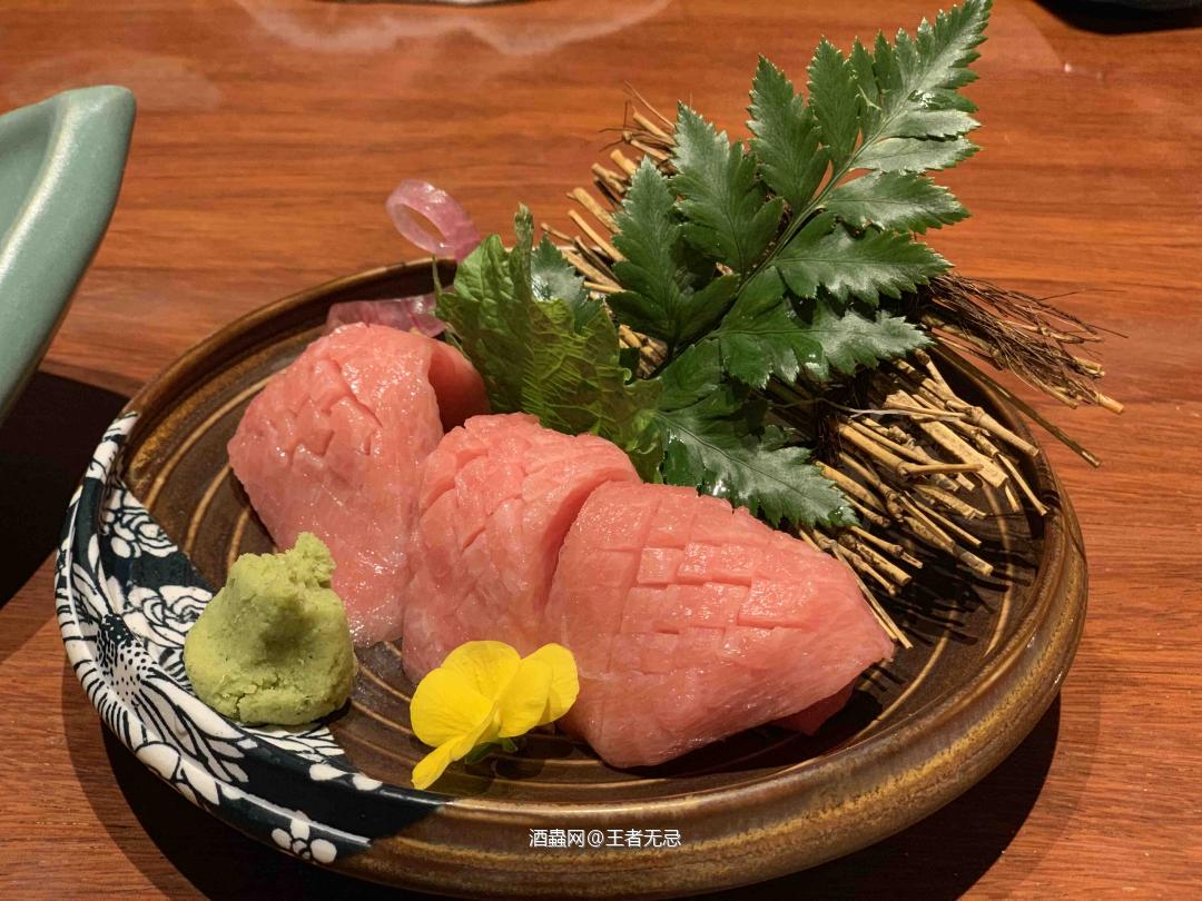 知否，知否，应是灯红酒绿