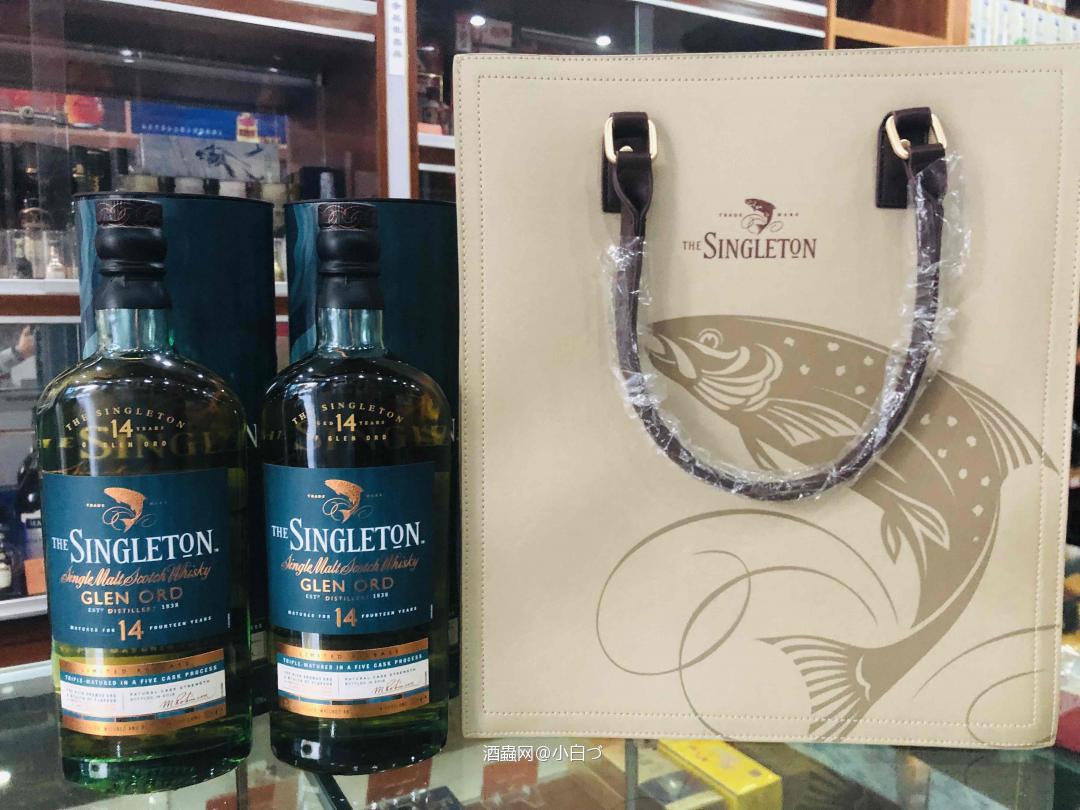 苏格登14、18年桶强，好奇害死猫，还好送我一个袋子，可以买菜用<img src='https://sdata.whiskyworm.com/xcxpics/emoji_21.png' class='emoji' /><img src='https://sdata.whiskyworm.com/xcxpics/emoji_21.png' class='emoji' /><img src='https://sdata.whiskyworm.com/xcxpics/emoji_21.png' class='emoji' />