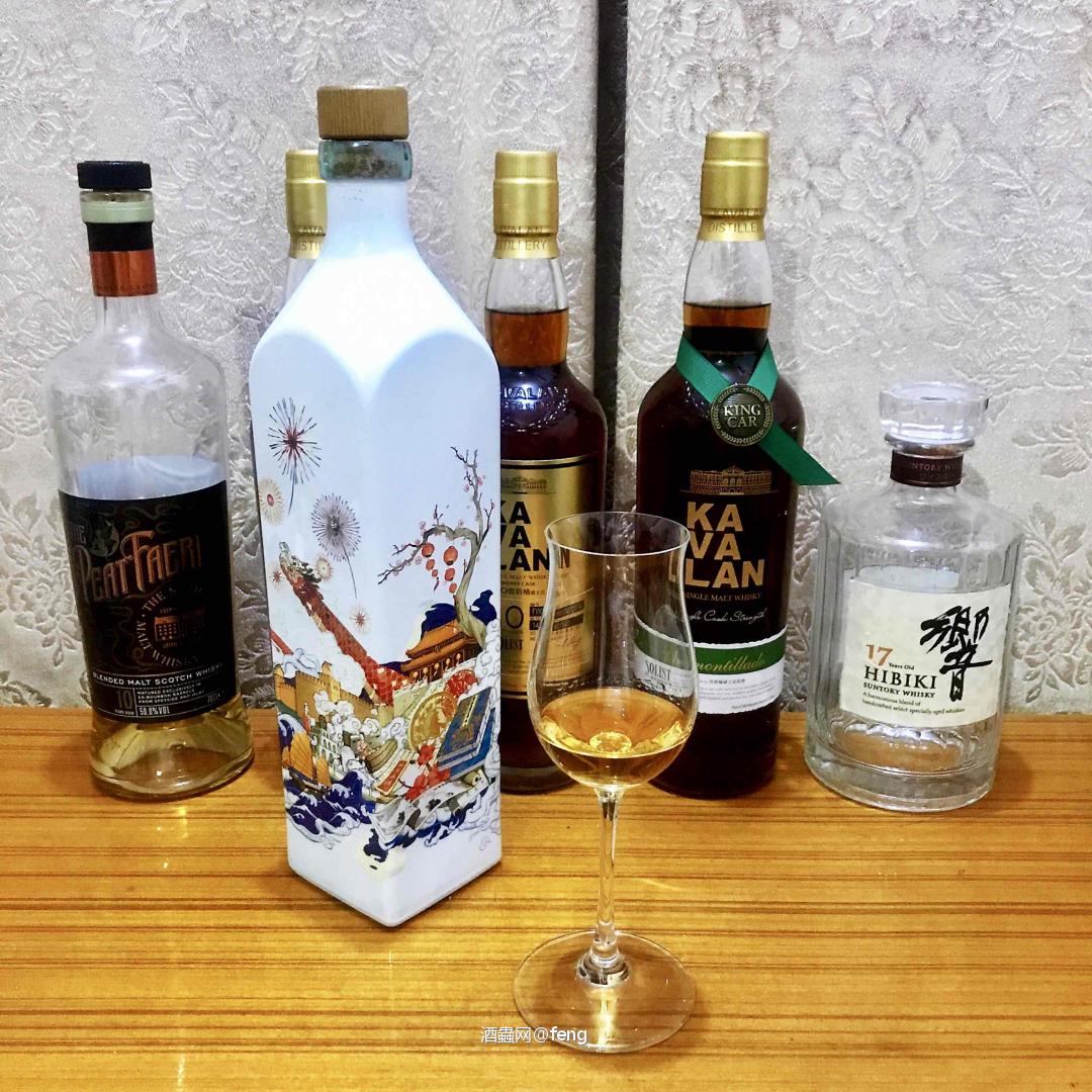 春节开瓶应景的酒，很喜气～