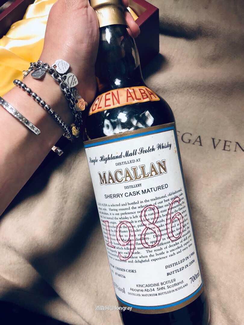 昨晚喝HOL08，今天终于等到这个1986！