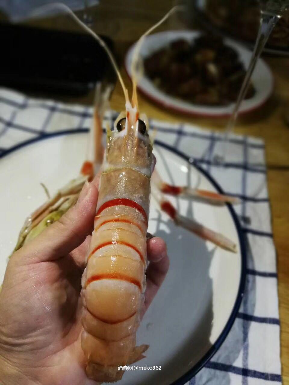 事實證明Chardonnay干白配螯蝦，不夠泥煤味威士忌搭