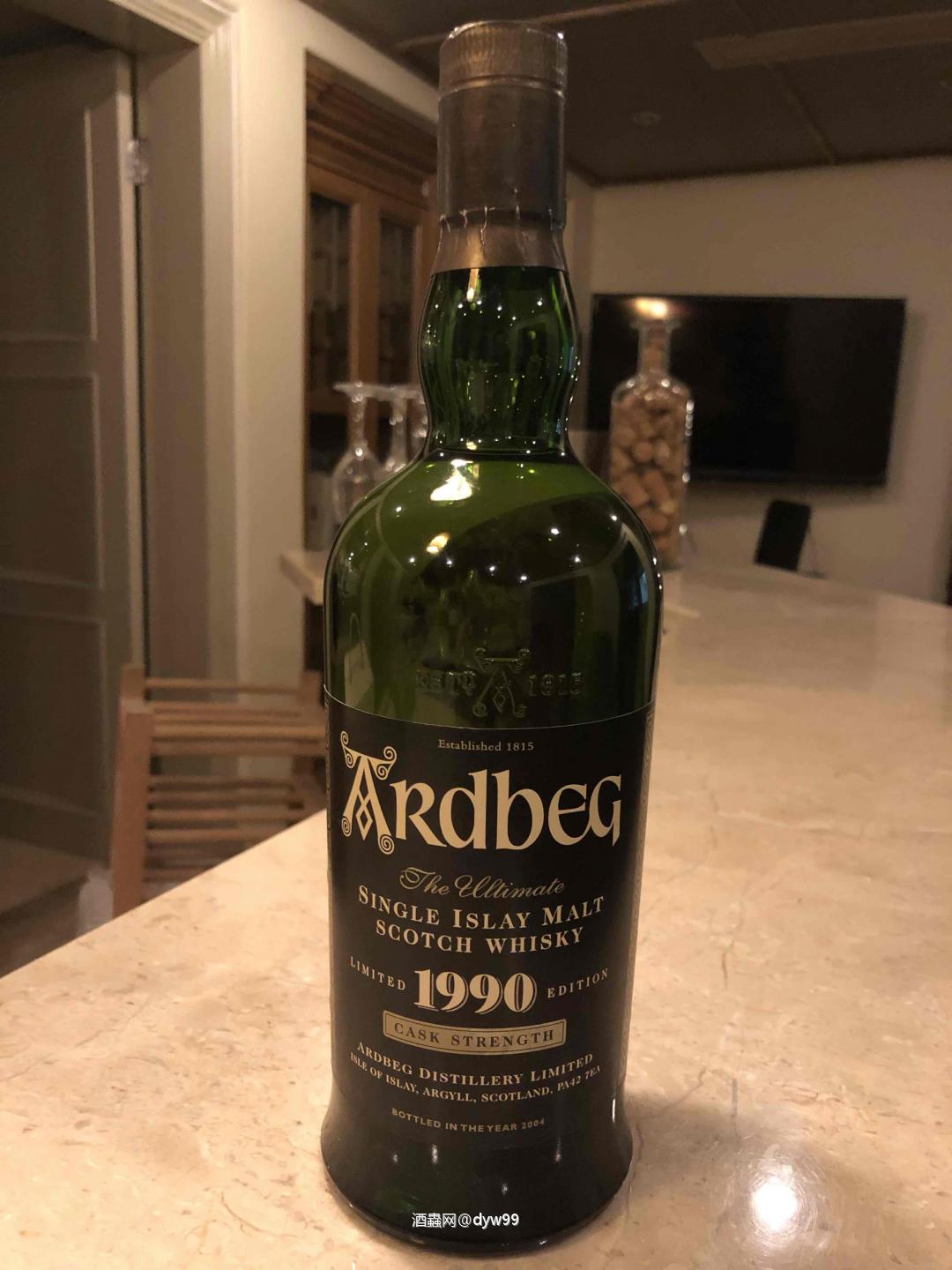 这两款有什么区别<img src='https://sdata.whiskyworm.com/xcxpics/emoji_4.png' class='emoji' /><img src='https://sdata.whiskyworm.com/xcxpics/emoji_4.png' class='emoji' />