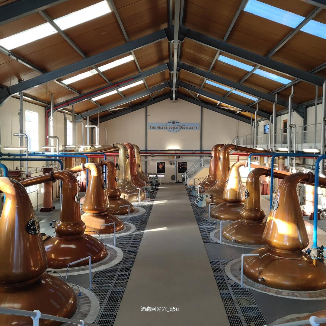 在Glenfiddich 酒厂尝到了1958年的雪梨桶。。