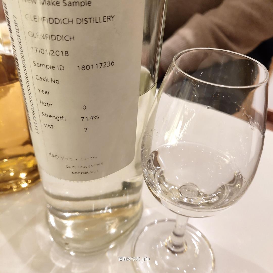 在Glenfiddich 酒厂尝到了1958年的雪梨桶。。