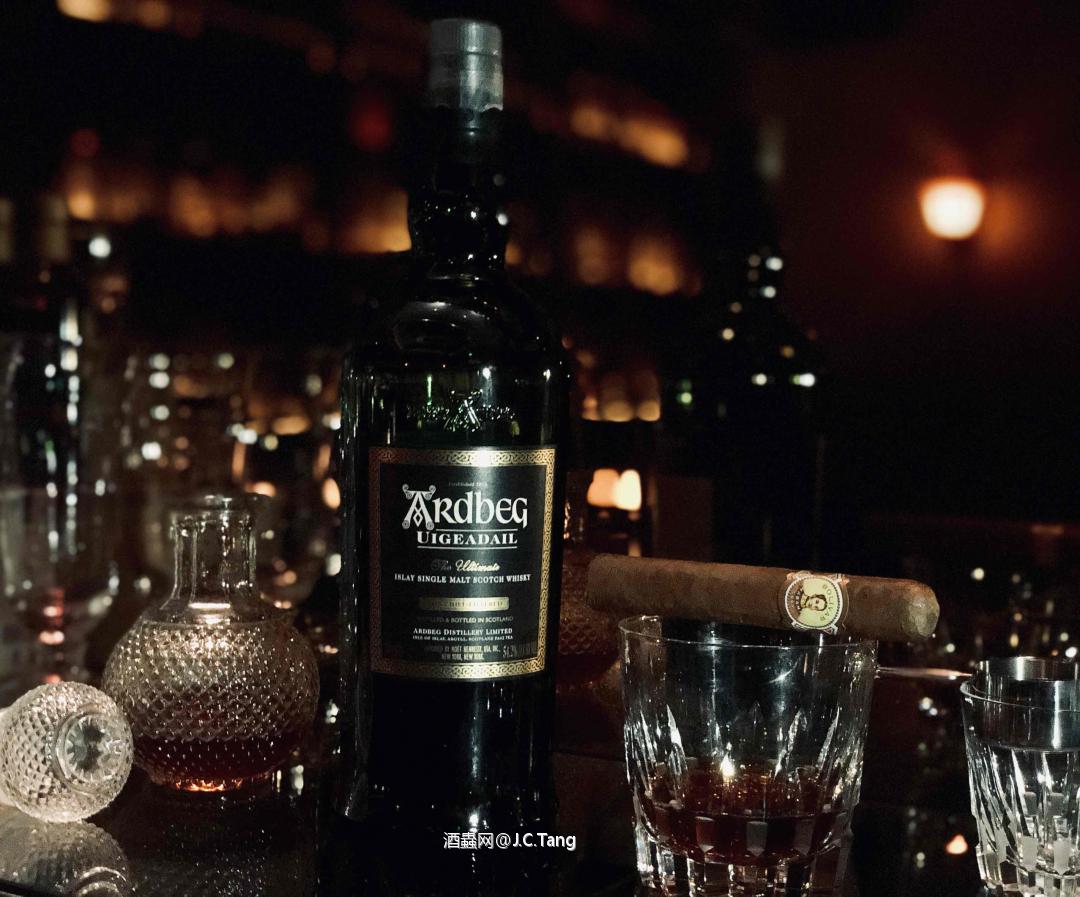 料峭三月醉雅柏