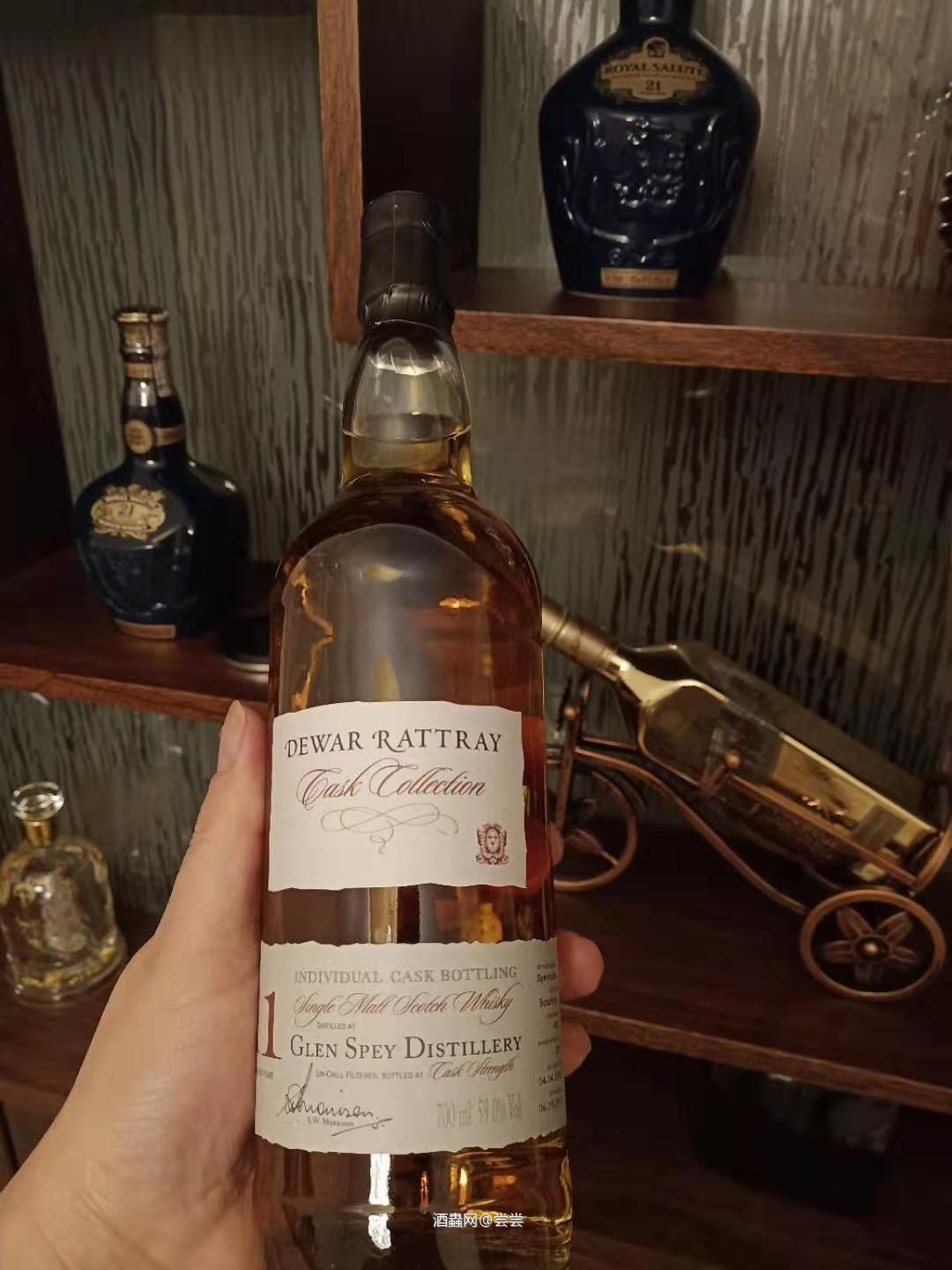 朋友们这个是什么酒，谁认识