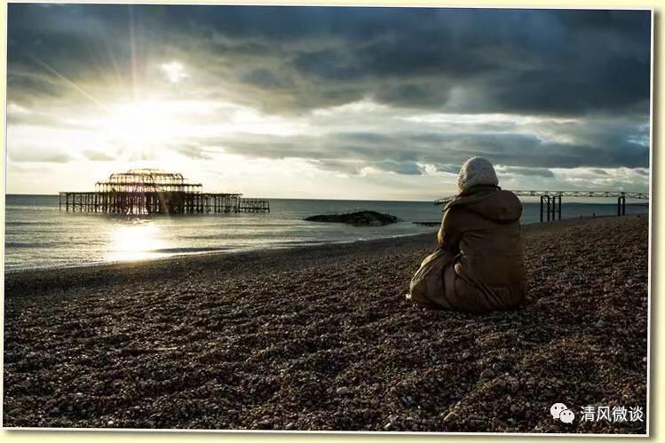 走进迷雾中的海边小镇-品老富特尼17