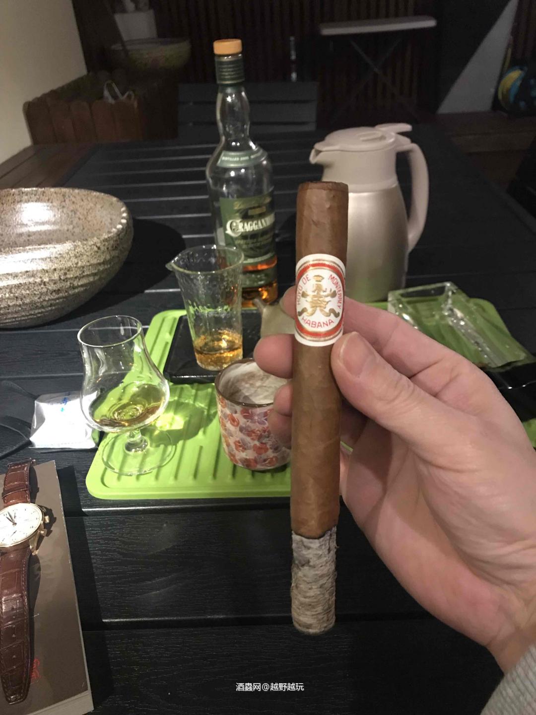 三味书屋<img src='https://sdata.whiskyworm.com/xcxpics/emoji_13.png' class='emoji' />