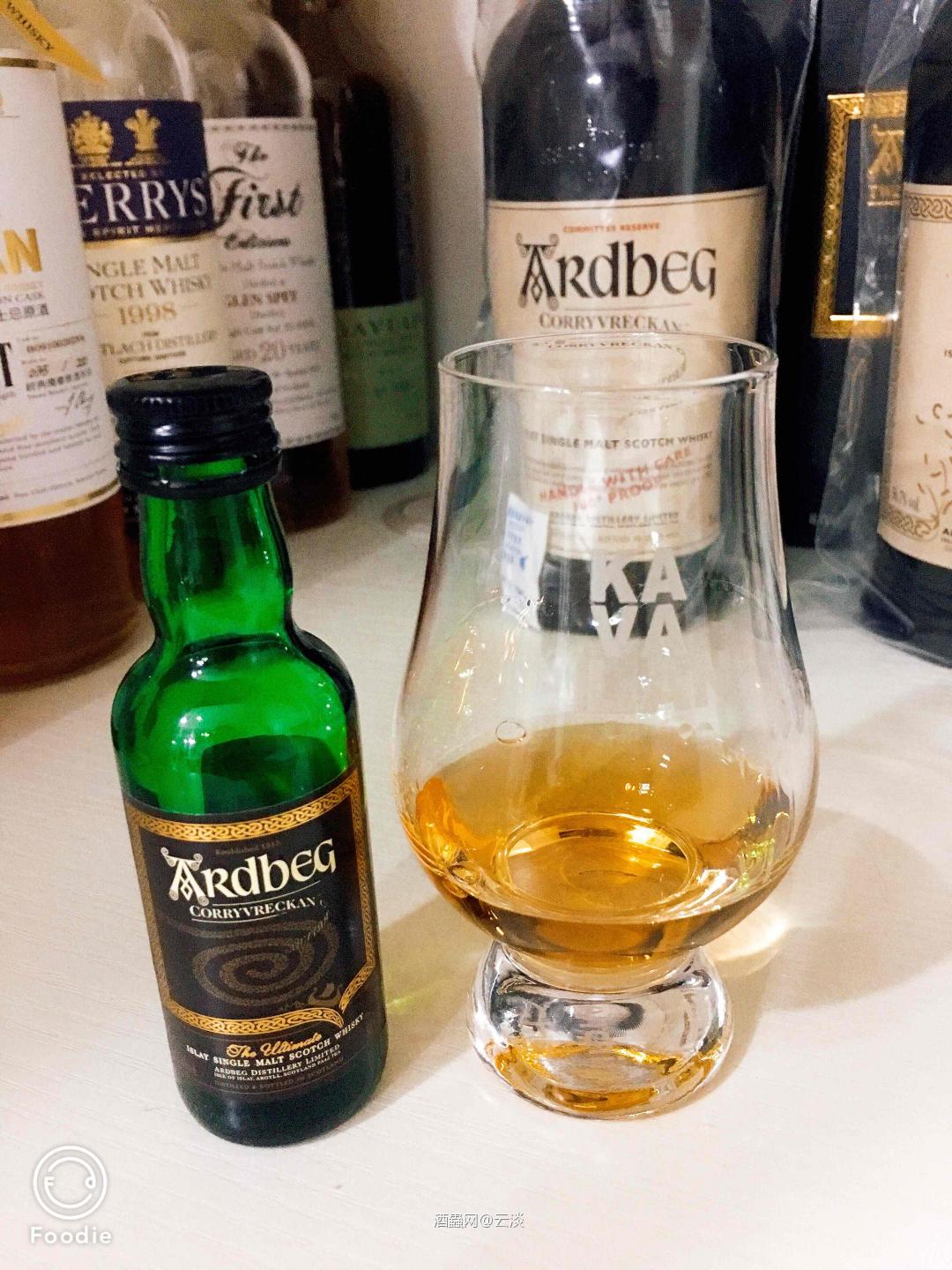 和酒友面基的次数逐渐增多<img src='https://sdata.whiskyworm.com/xcxpics/emoji_14.png' class='emoji' />普款像一颗闷雷一样！后段炸！不同的感觉，也很喜欢