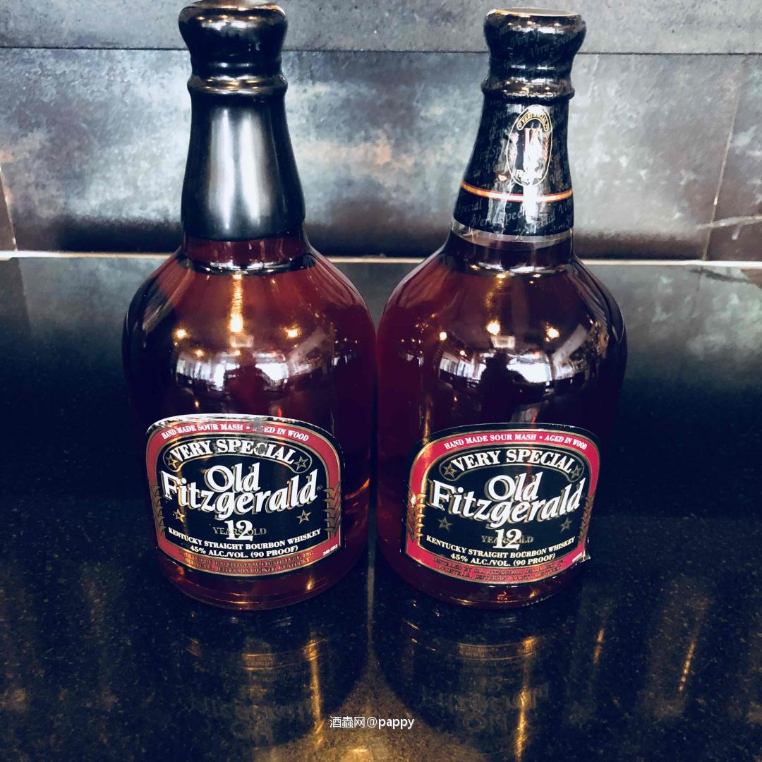 蜡封版VS收藏款 太喜欢了 90年代情怀好酒