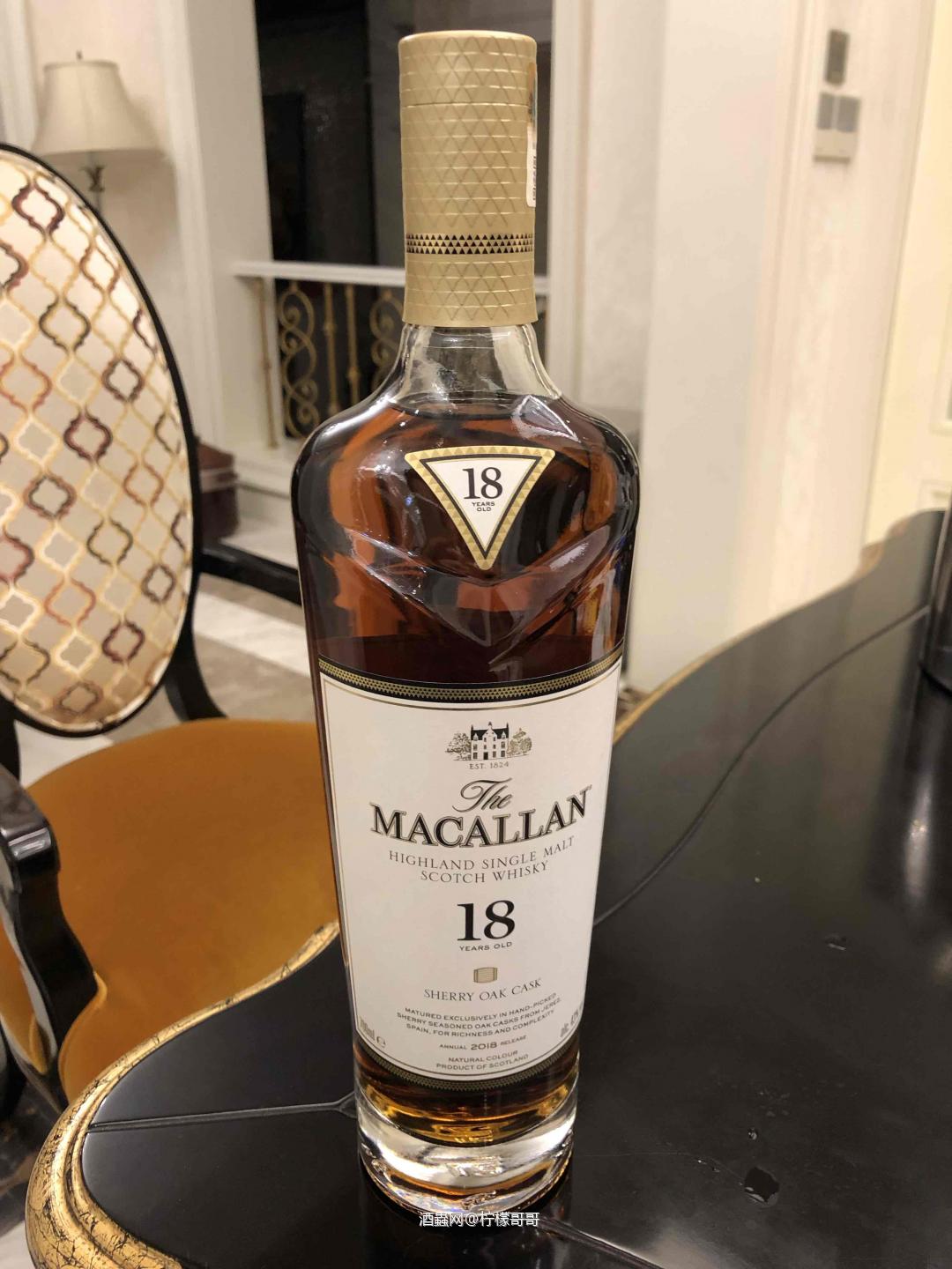 临时去香港有事，回来前顺便带回两瓶酒