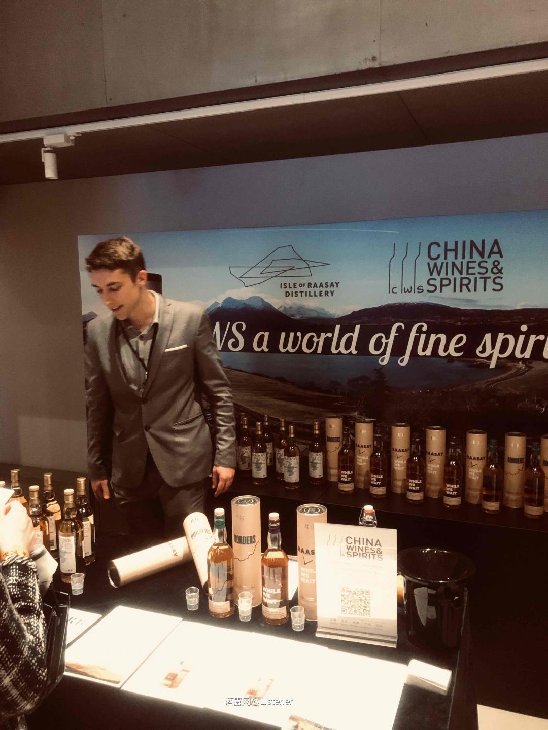 只缘身在此山中.