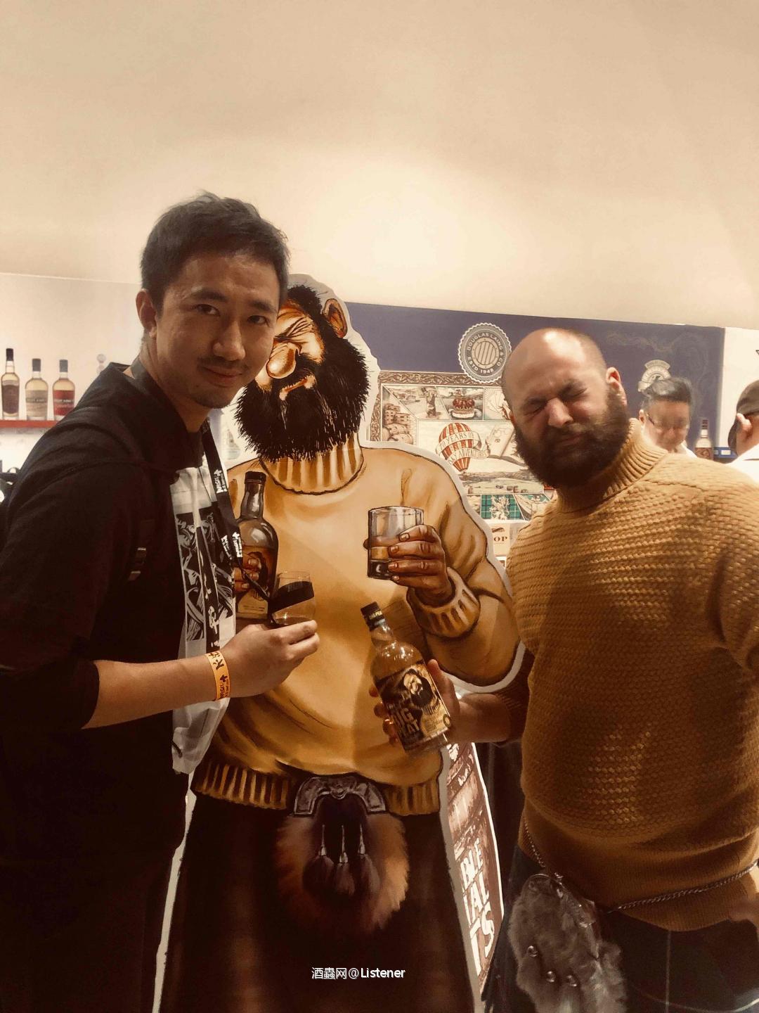 只缘身在此山中.