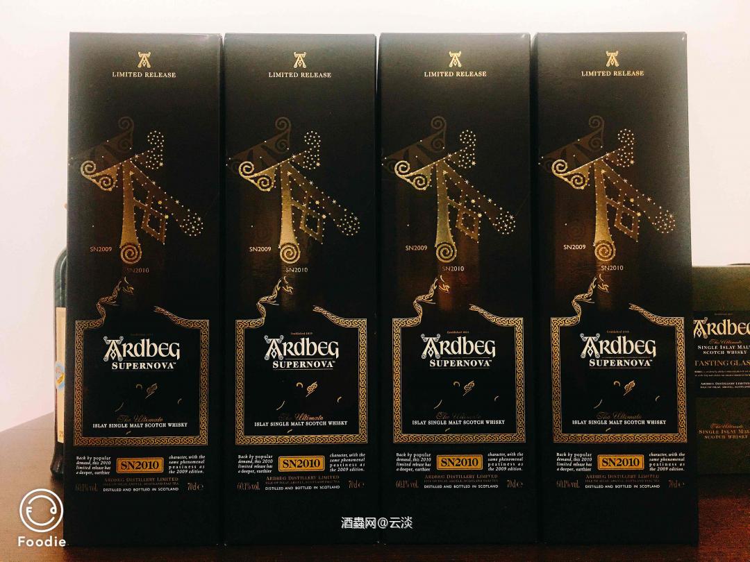 非常开心的一个夜晚，文艺复兴居然还是拿了个银奖的，喝的酒就不发了，只想说08星真好喝！第一次威有点喝高了，睡觉💤